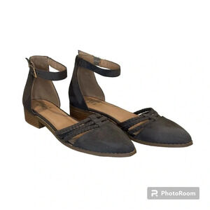 Journee Collection Womens Gray Anistn Almond Toe Ankle Buckle Flats Size